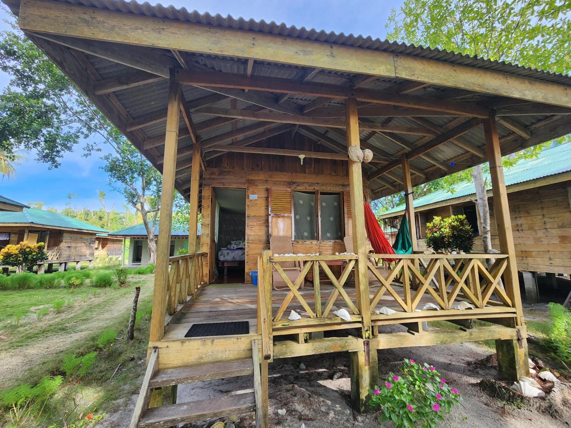 Mb Palambak Island Resort Pulau Banyak Aceh Singkil Pulau Palambakbesar Esterno foto