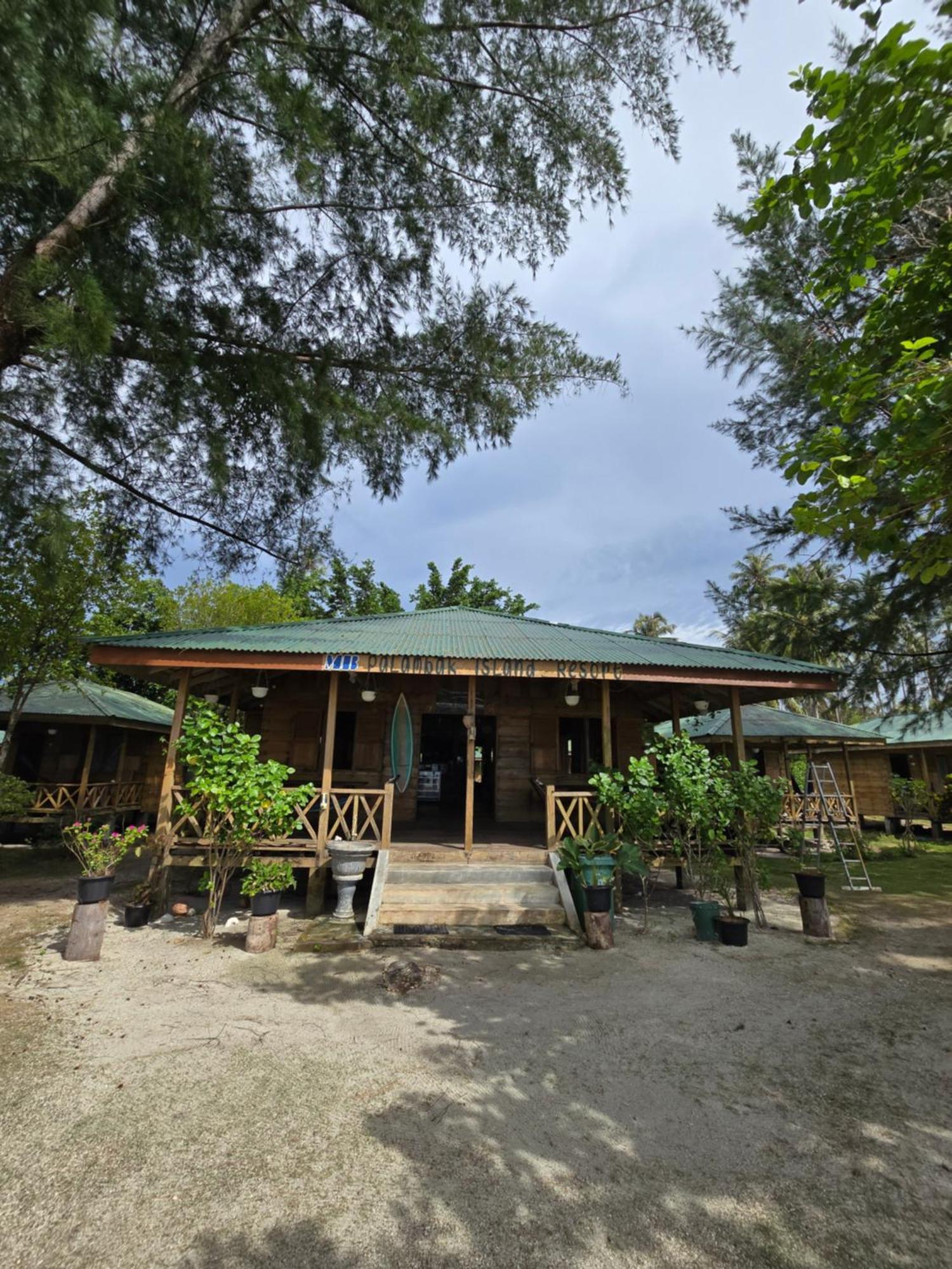 Mb Palambak Island Resort Pulau Banyak Aceh Singkil Pulau Palambakbesar Esterno foto