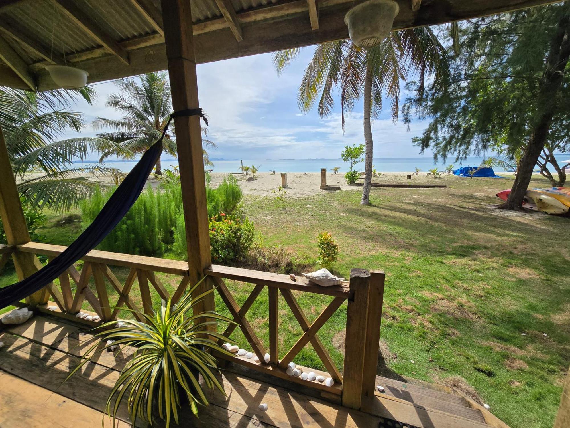 Mb Palambak Island Resort Pulau Banyak Aceh Singkil Pulau Palambakbesar Esterno foto